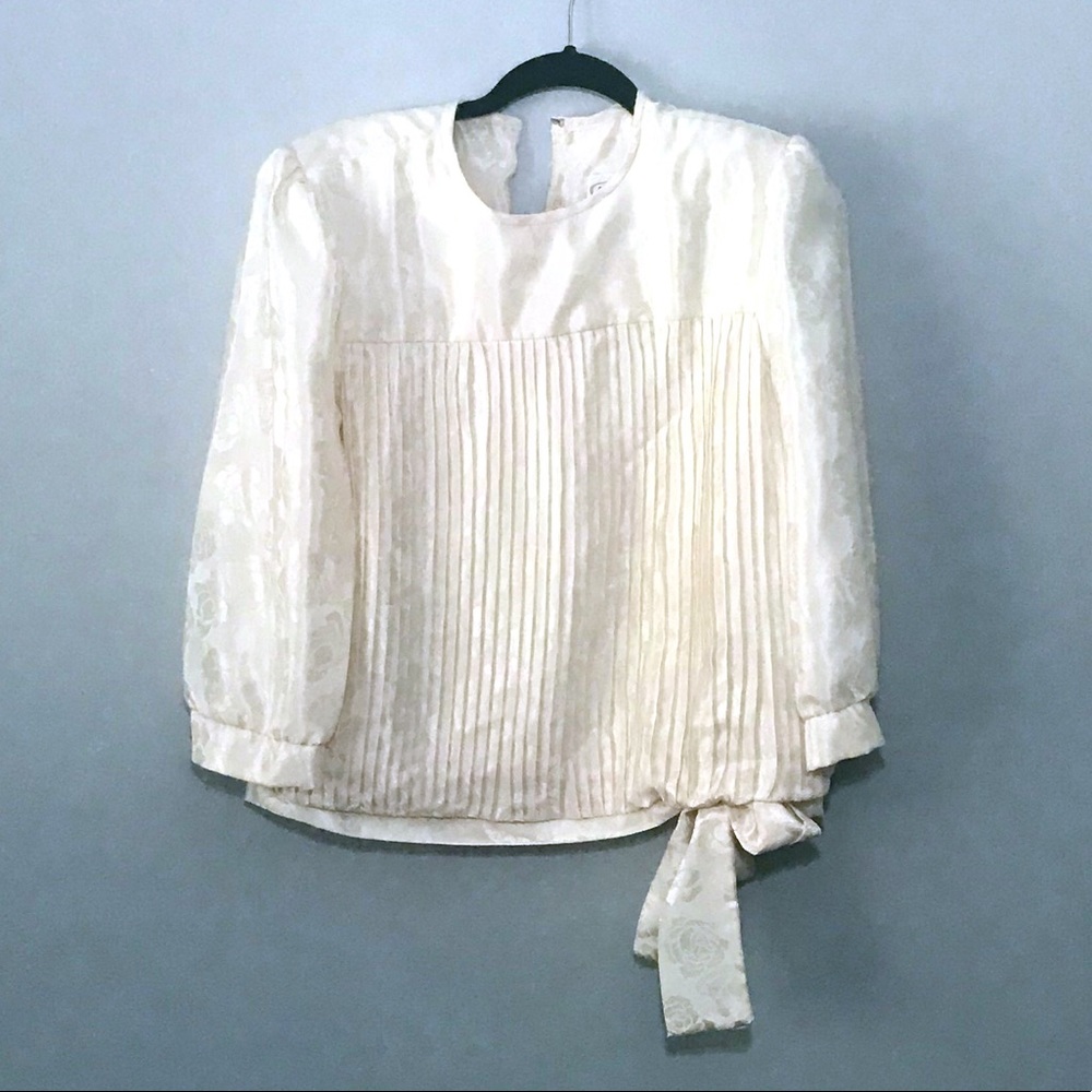 Puff sleeve blouse- Bobby’s Girl